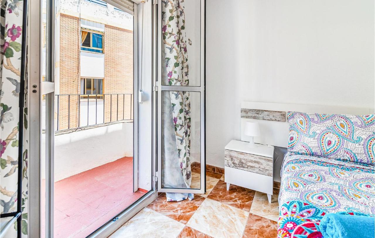 Beautiful Apartment In Cordoba With Kitchenette المظهر الخارجي الصورة