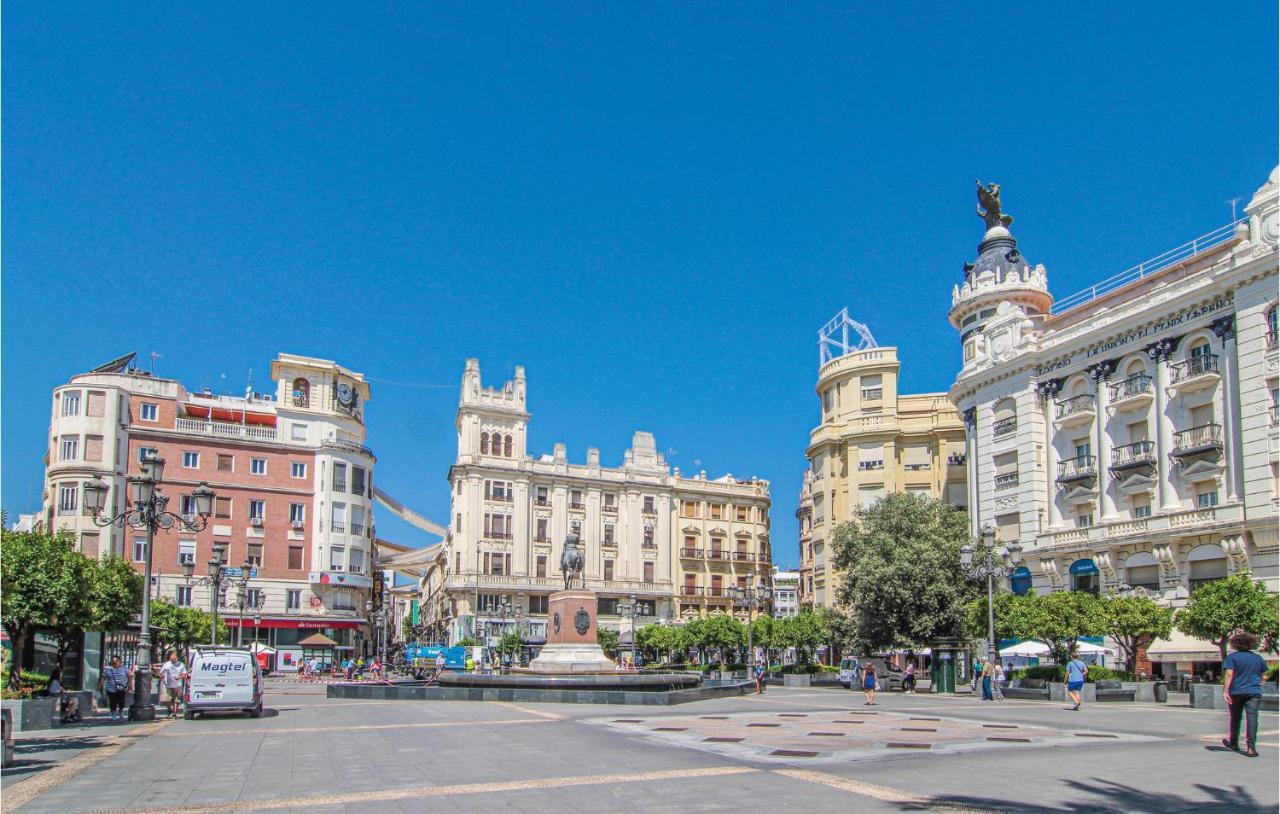 Beautiful Apartment In Cordoba With Kitchenette المظهر الخارجي الصورة